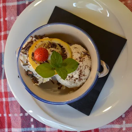 Osteria L'iero D'eima' Frühstückspension