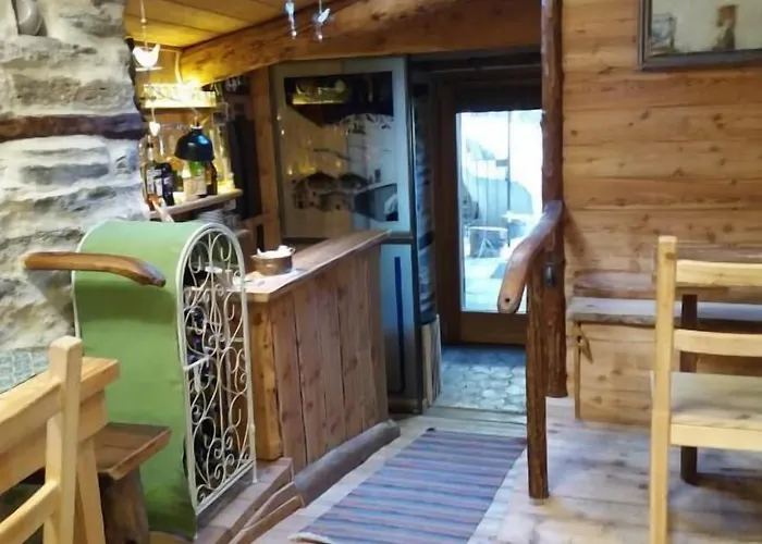 Osteria L'iero D'eima' Bed & Breakfast Meleze