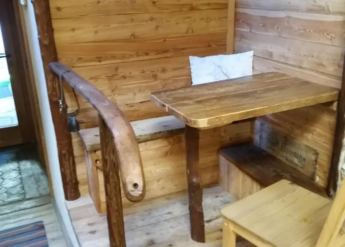 Osteria L'iero D'eima' 住宿加早餐酒店 Meleze